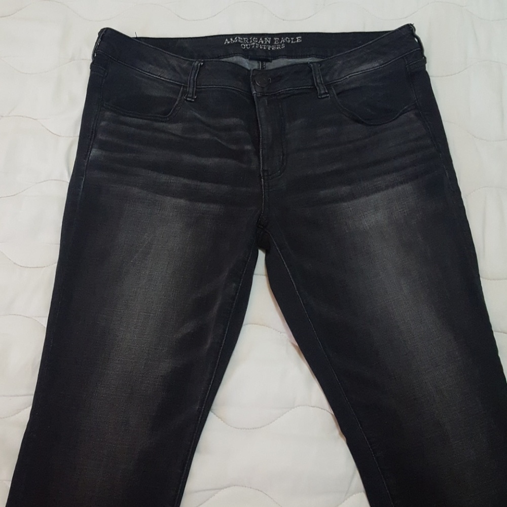 AEO Black Super Stretch Jeggings
